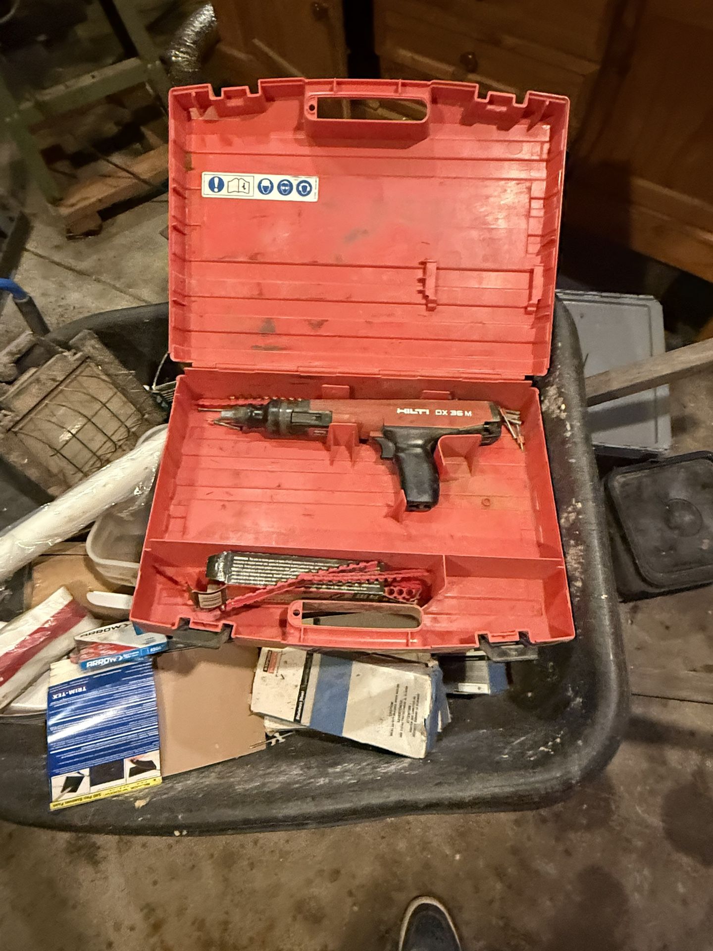 Hilti  Shotgun