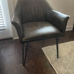 Very Nice Dinning Table Chairs. 