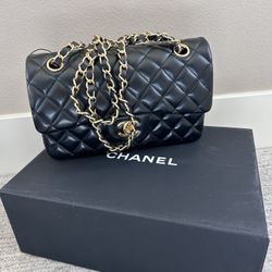 Chanel Classic Flap Bag 