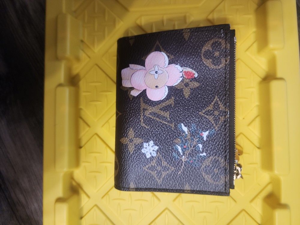 Louis Vuitton Wallet - Women's