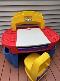 Little Tikes Desk/Adjustable Easel and Chair EXC  Condition 