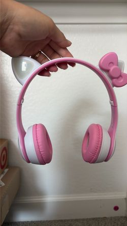 Hello kitty headphones