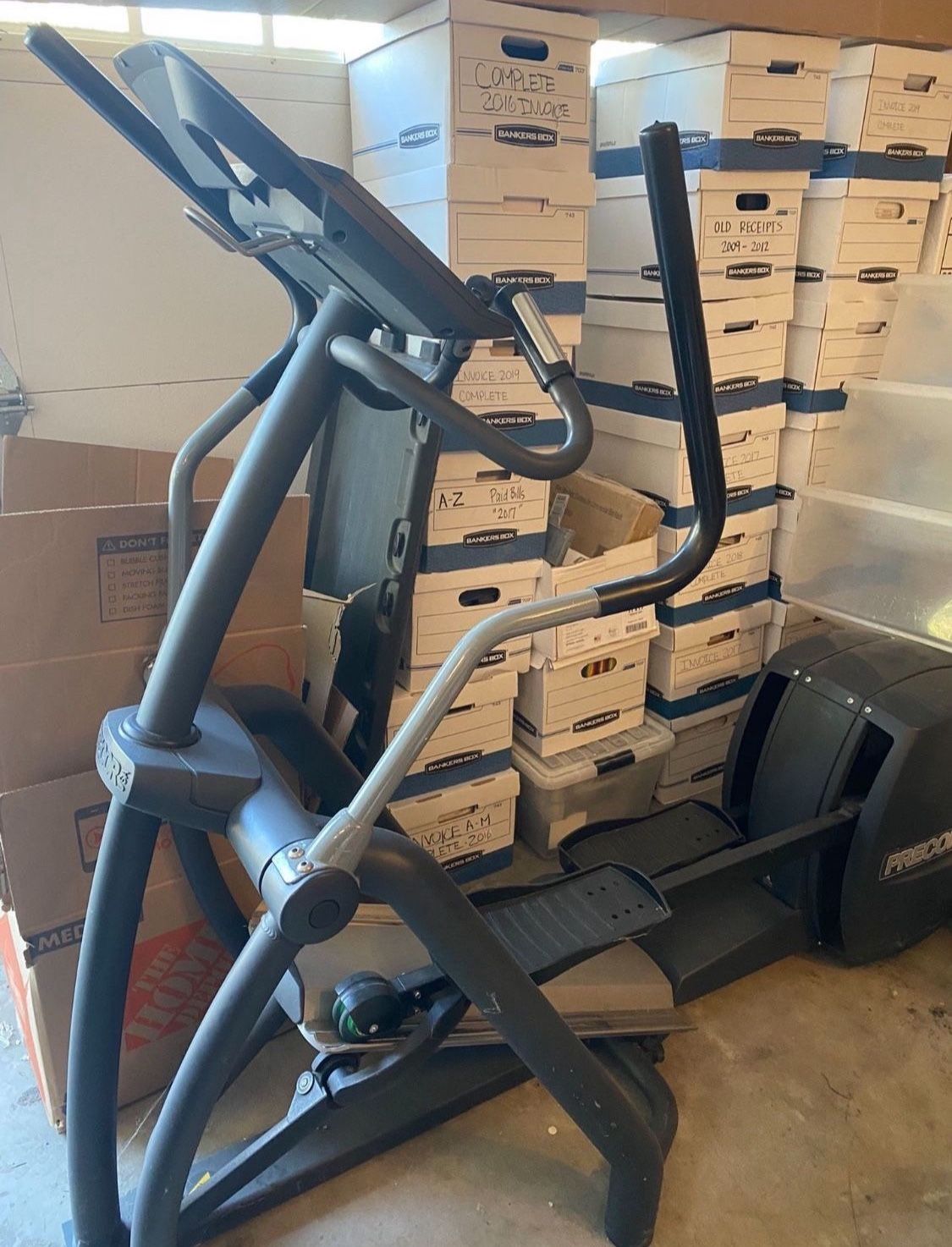 Elliptical Machine Precor Elliptical EFX 556