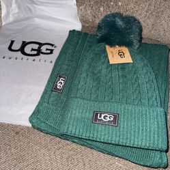 UGG beanie And Scarf Set 