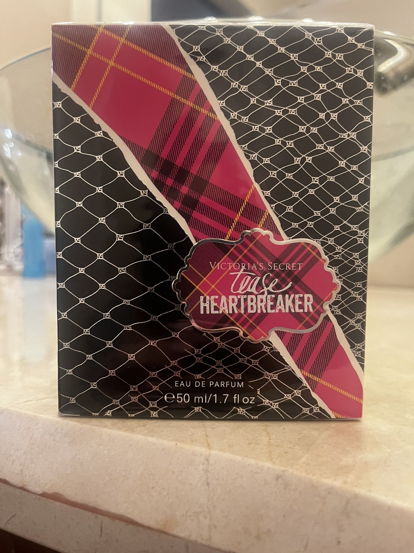 Victoria secret tease Heartbreaker Perfume