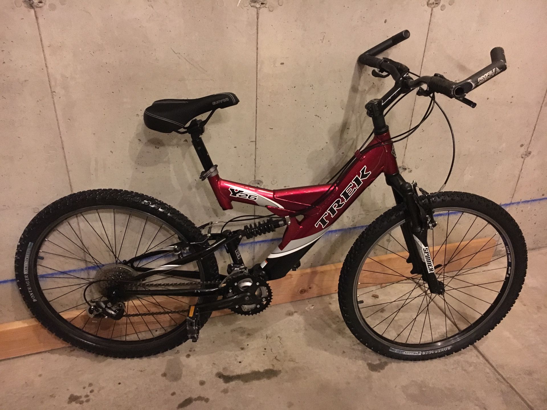 Trek Y26 Dual Suspension 17.5” Med Frame Mountain Bike