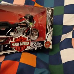 Official License Harley-Davidson Product Motorcycle Collectible