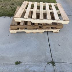 5 Free Pallets