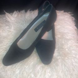 Pre-Owned Vintage Women’s Low Heels Sellecca 7W Black