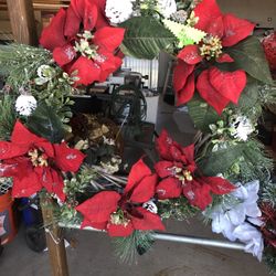 Wreaths With Lites Poinsettia’s And Pine Cones 