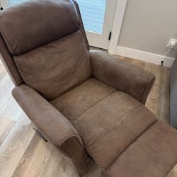 Recliner- Free 