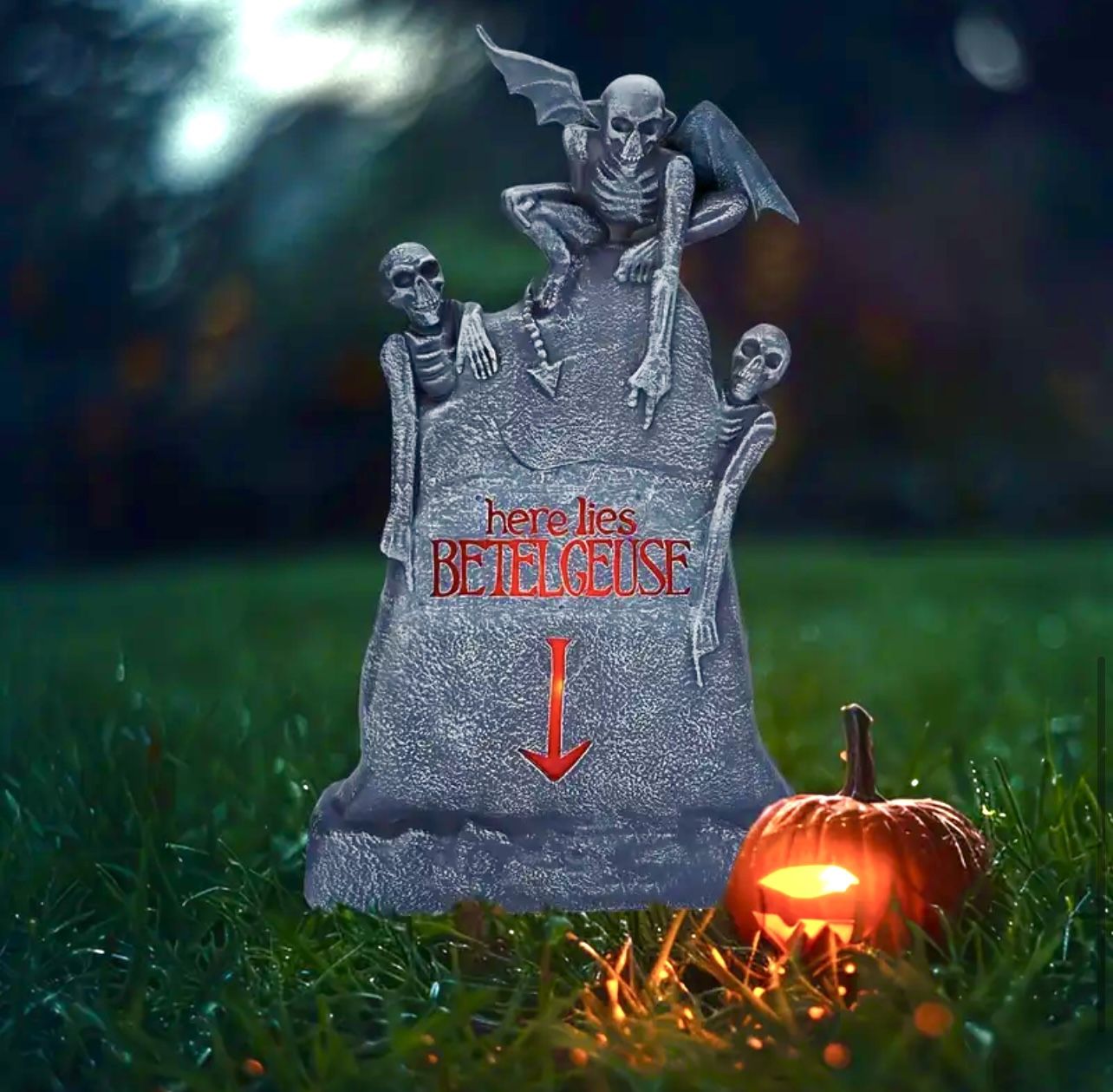 Beetlejuice Tombstone Graveyard Decoration Large 16.5”x9.4” (Yard Decor With Stakes For Ground) Tim Burton Halloween Decor🎃