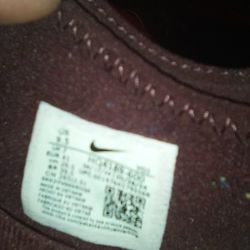 AIR MAX SNDR BURGUNDY CRUSH