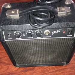 Used Squier SP-10 Solid State Guitar Amp