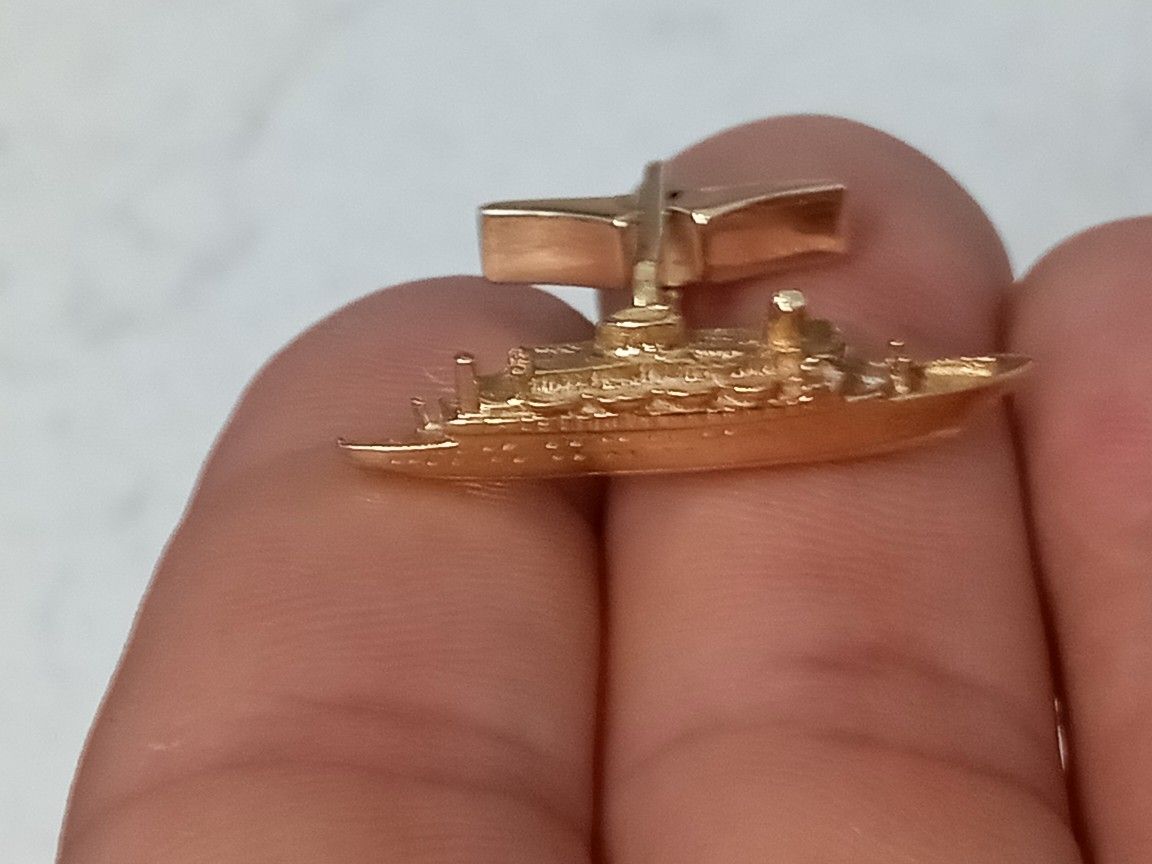 14 k Solid Gold boat pin handmade...vintage....very Rare Collection