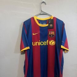 Barcelona 2010-11 Home Jersey (Size L)