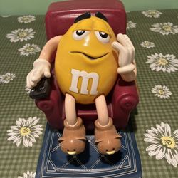 Vintage - 1999 M&M Lazy Boy Candy Dispenser