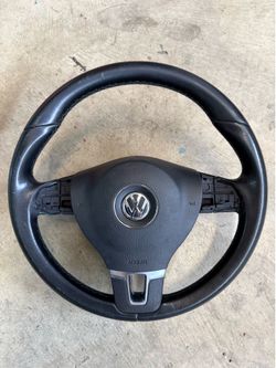 Passat SEL steering wheel