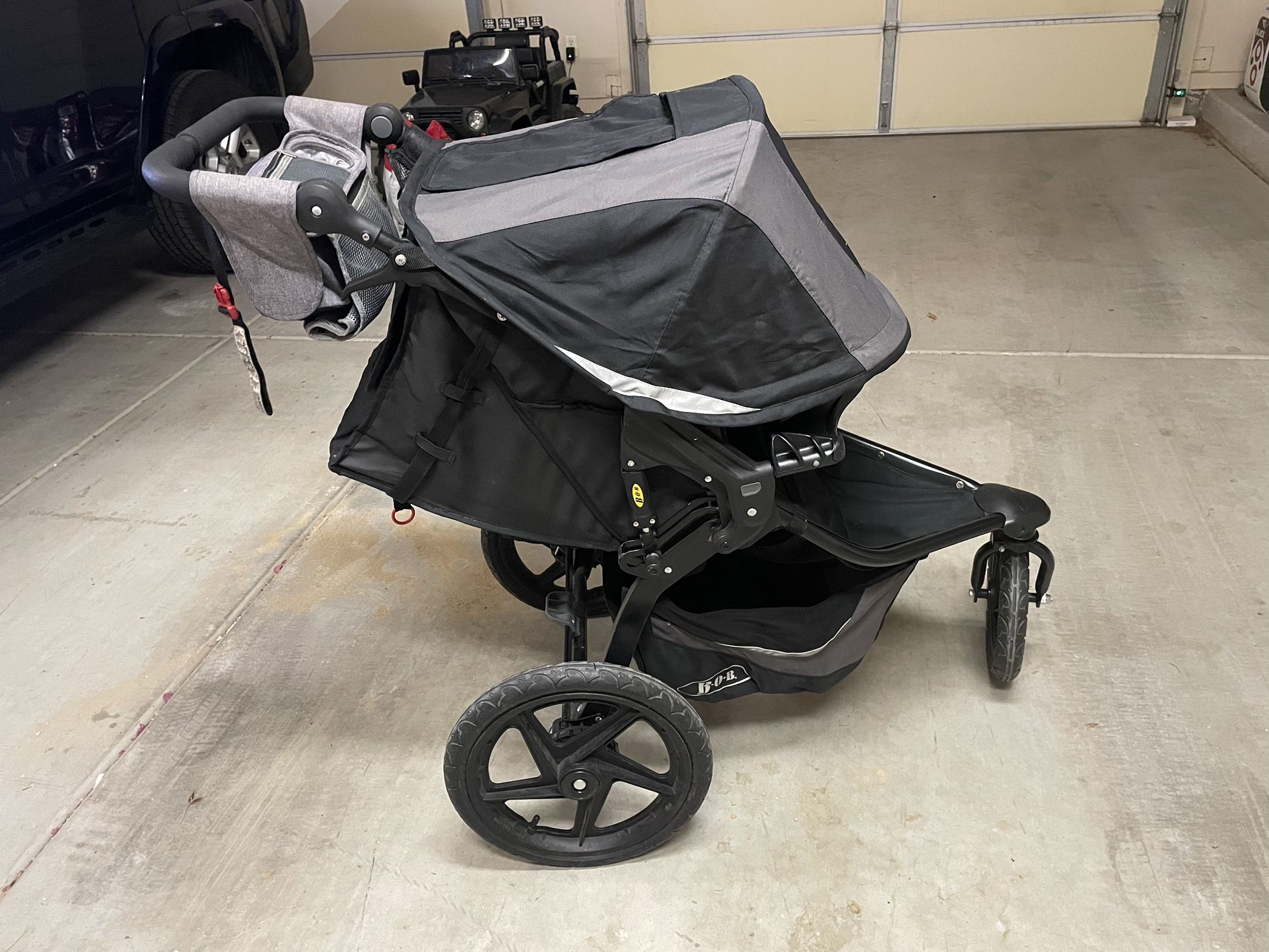 BOB Revolution Jogger Stroller