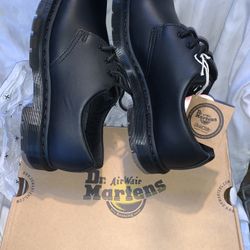 Dr Martens Shoes