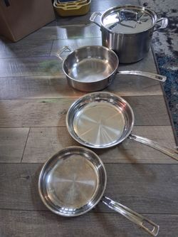 5 piece Cuisinart set