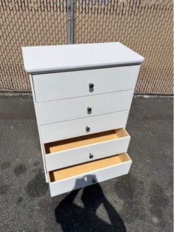 Dresser 5 drawers