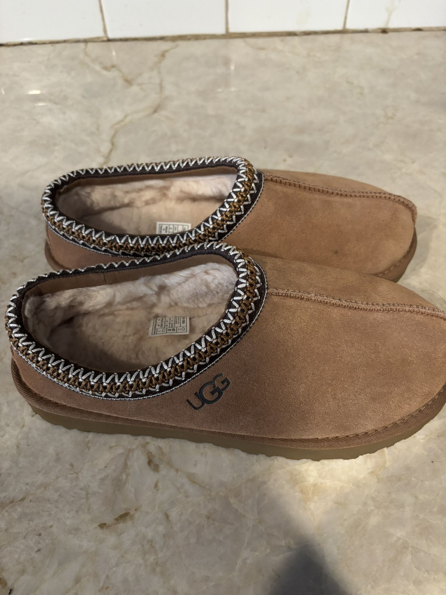 Chestnut Uggs Brand New