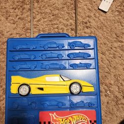 Hot Wheels Storage Rolling Case 100 Cars 1997  - Yellow Ferrari