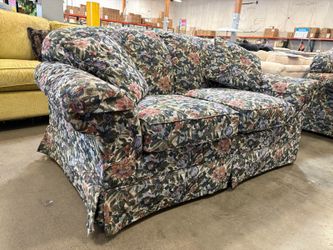 LA-Z-BOY Vintage Floral Tapestry Upholstered Loveseat