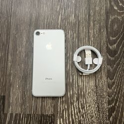 iPhone 7 128gb UNLOCKED FOR ANY CARRIER!