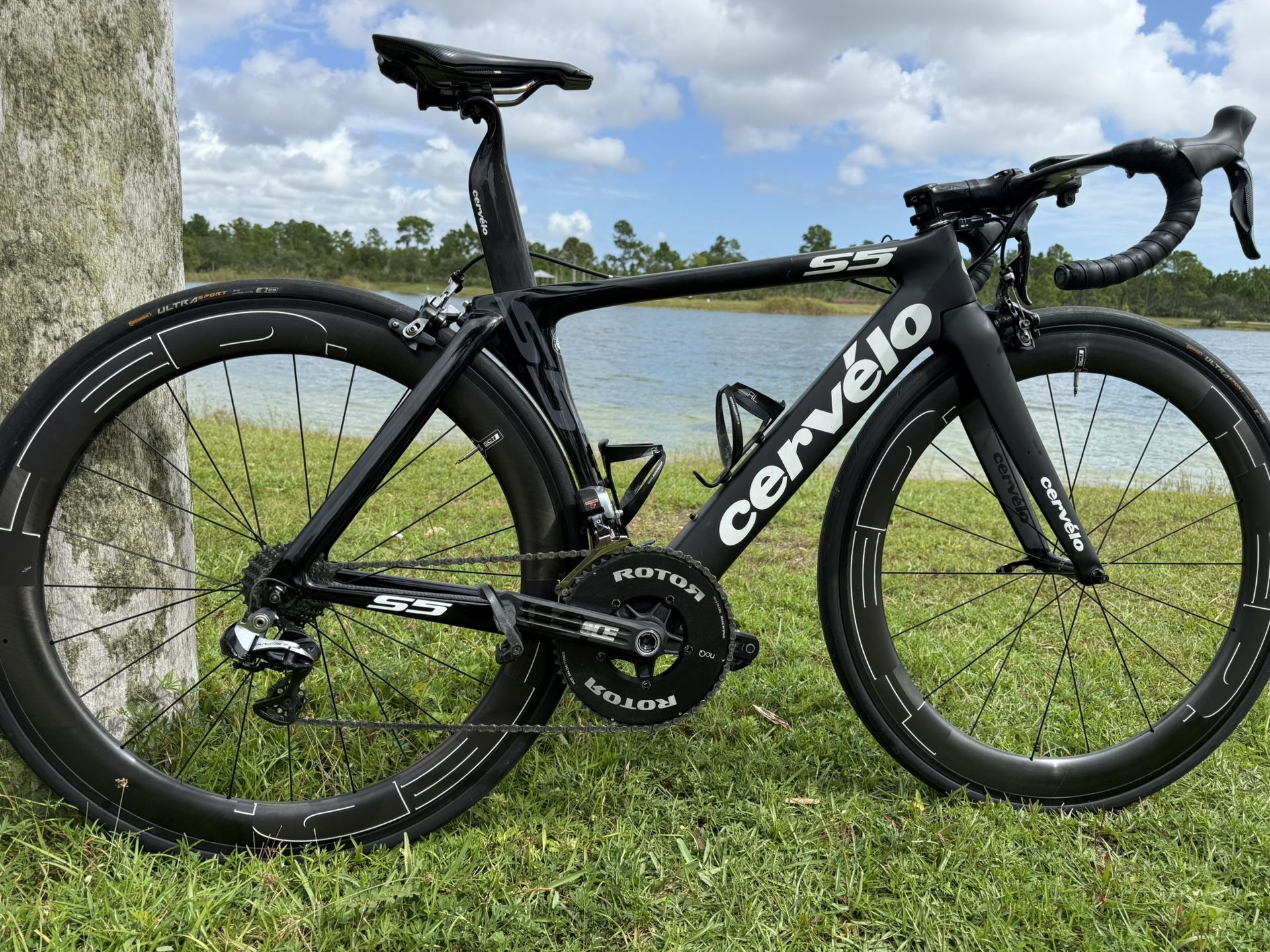🚴♀️ Cervélo S5 Carbon Road Bike 🇨🇦 – Aero, light and brutally fast size 48