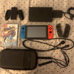 Nintendo Switch + Nintendo switch case 