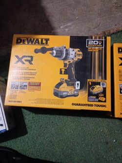 DeWalt Hammer drill/driver kit