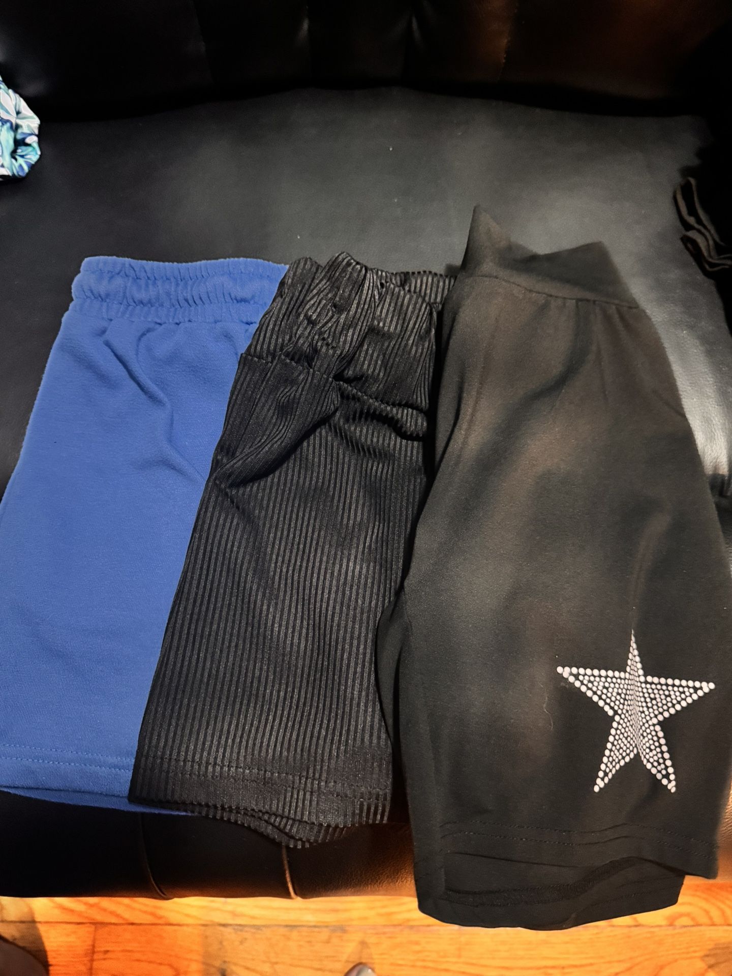 leggings and pants all for 15$0
