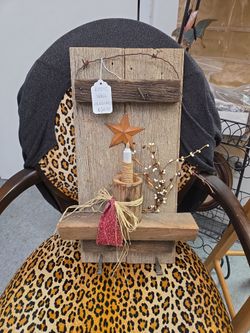 Rustic Seasonal Wall Hanging