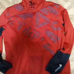 Mens Medium Reebok Hoodie