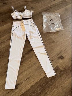 White & Black Alo Sets