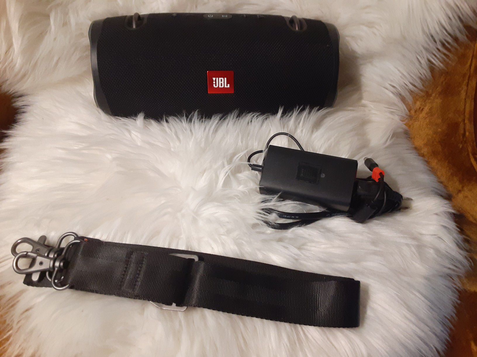JBL Xtreme2 Bluetooth Speaker *AS IS* Not Charging