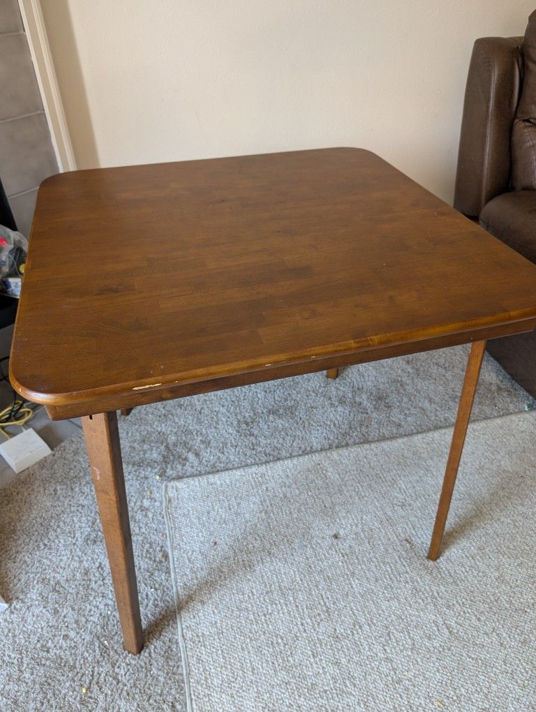 Free Foldable Table.