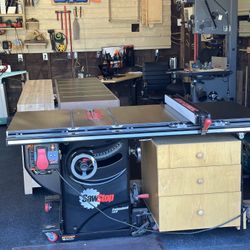 SawStop 1.75 HP Professional Table Saw w/ 36’’ Fence, Rails & Extension Table + Industrial Mobile Ba