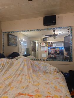 Large beautiful mirror 4x8