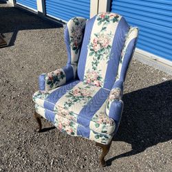 Wing back chair
