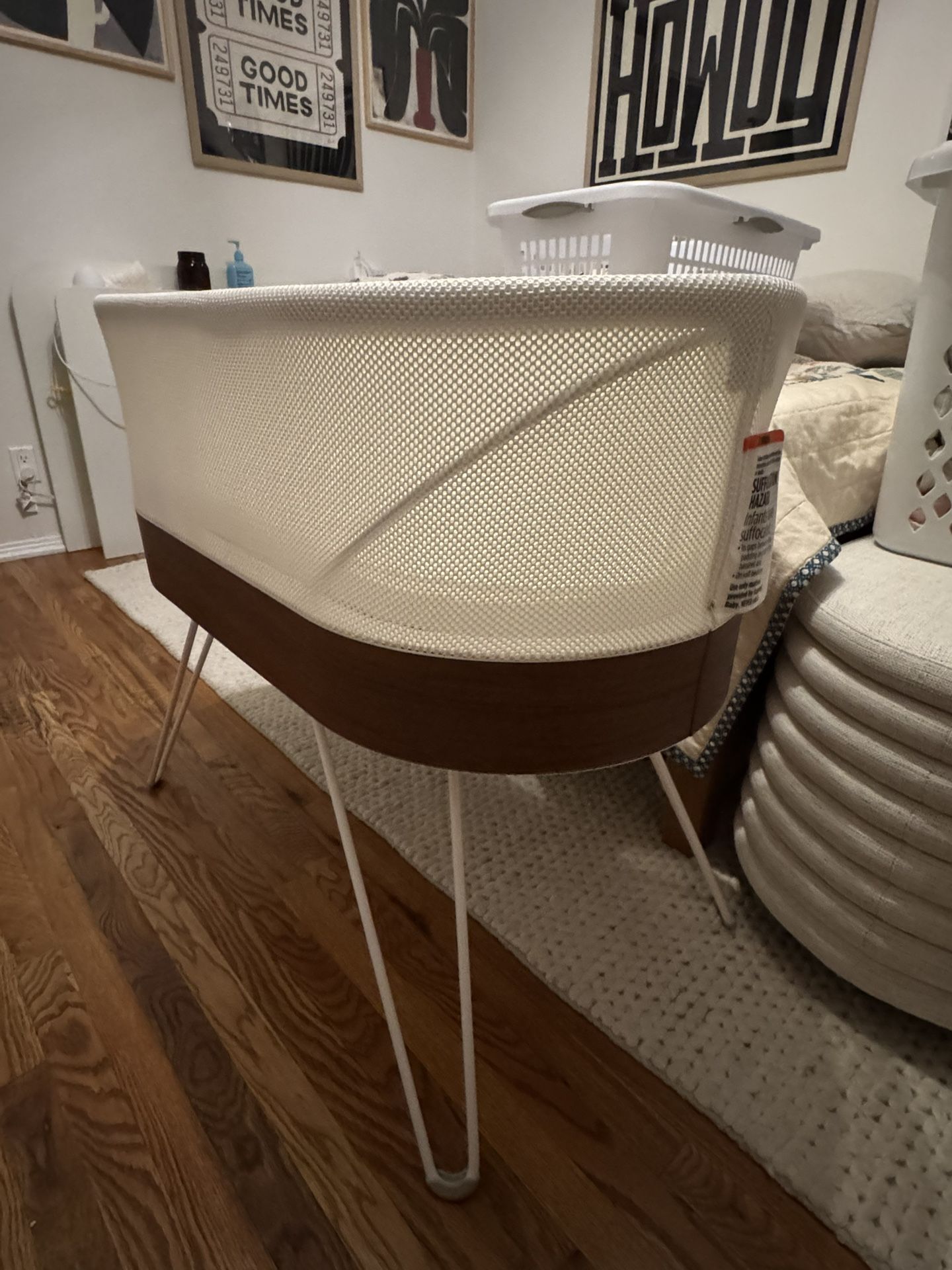 Snoo bassinet