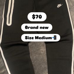 Nike Tech Sweats 
