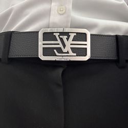Louis Vuitton Belt LV Design Silver Buckle