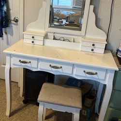 Make Up Vanity