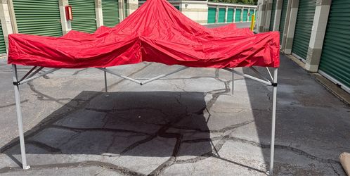 Quest 10x10 instant canopy for even