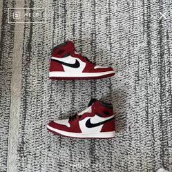 Jordan 1 Lost And found Chicago 