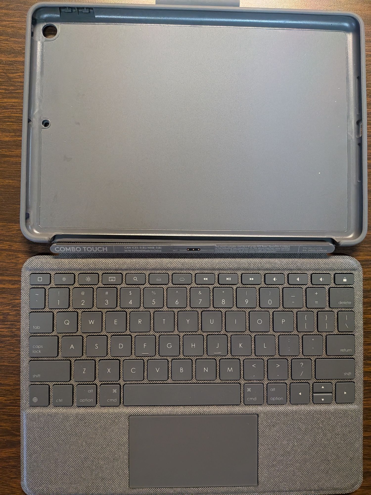 Logitech Combo Touch Keyboard For 10.2 iPad (7/8/9 Gen) 2/ Detachable Keyboard