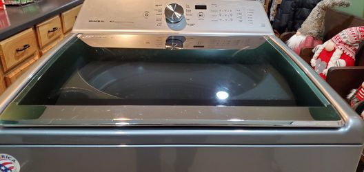 Maytag Bravos XL washing machine- MCT (Maytag Commercial Technology)